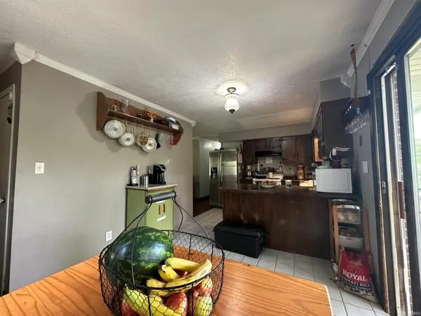 $289,900 | 1357 South Hasler Road, Bloomfield, IN 47424