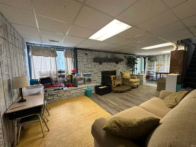 $289,900 | 1357 South Hasler Road, Bloomfield, IN 47424