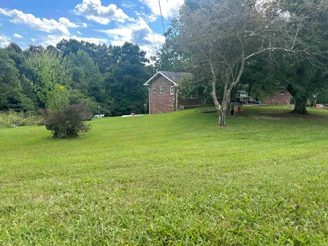 $289,900 | 1357 South Hasler Road, Bloomfield, IN 47424