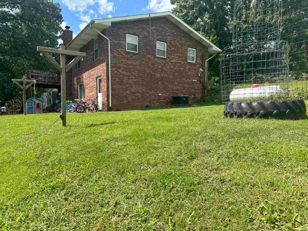 $289,900 | 1357 South Hasler Road, Bloomfield, IN 47424