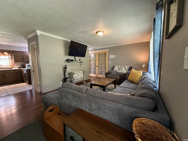 $289,900 | 1357 South Hasler Road, Bloomfield, IN 47424