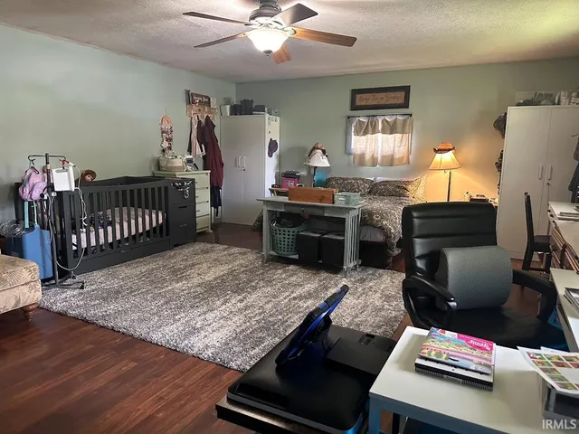 $289,900 | 1357 South Hasler Road, Bloomfield, IN 47424