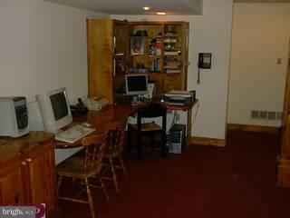 169 Gulph Lane Conshohocken, PA 19428 - Photo 6 of 6 Gallery Image 6