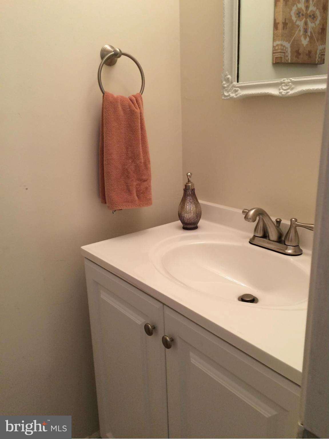 75 Oak Shade Road Gaithersburg, MD 20878 - Photo 26 of 29 Bath
