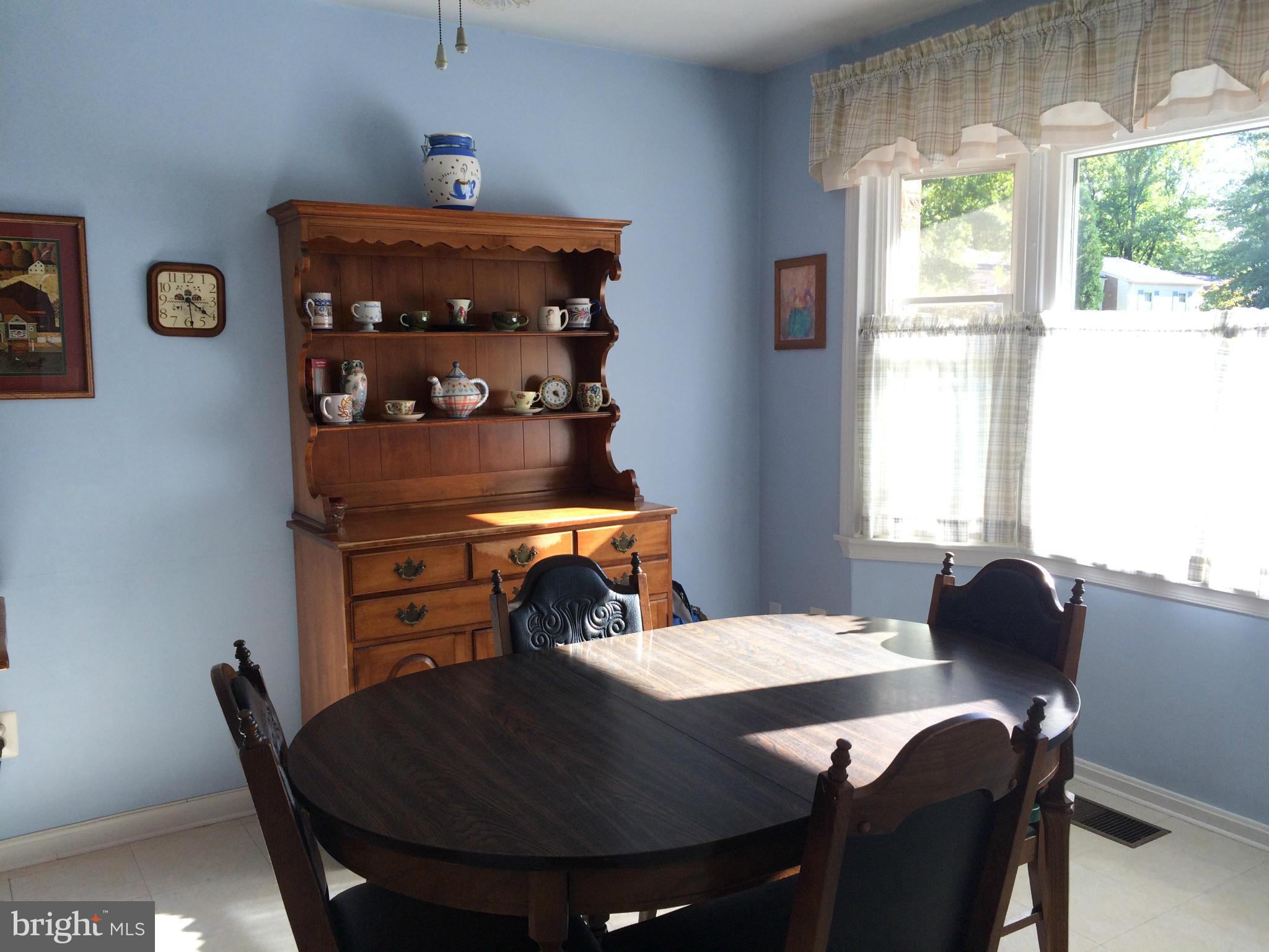 75 Oak Shade Road Gaithersburg, MD 20878 - Photo 7 of 29 Kitchen