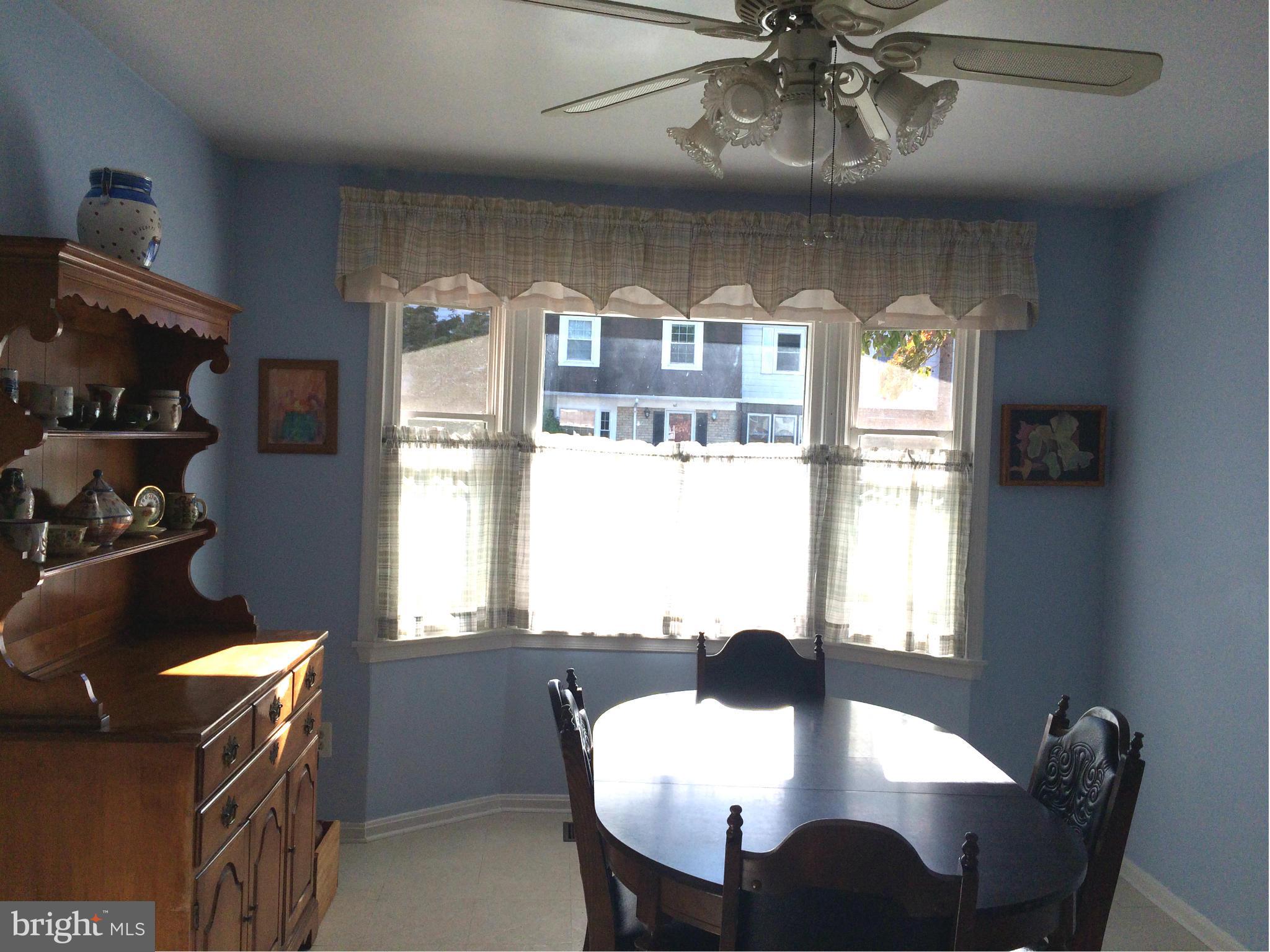 75 Oak Shade Road Gaithersburg, MD 20878 - Photo 9 of 29 Kitchen