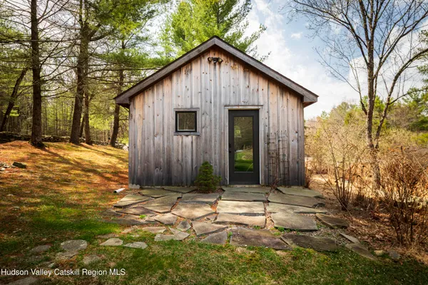 $695,000 | 22 Rocky Mountain Road, Kerhonkson, NY 12446
