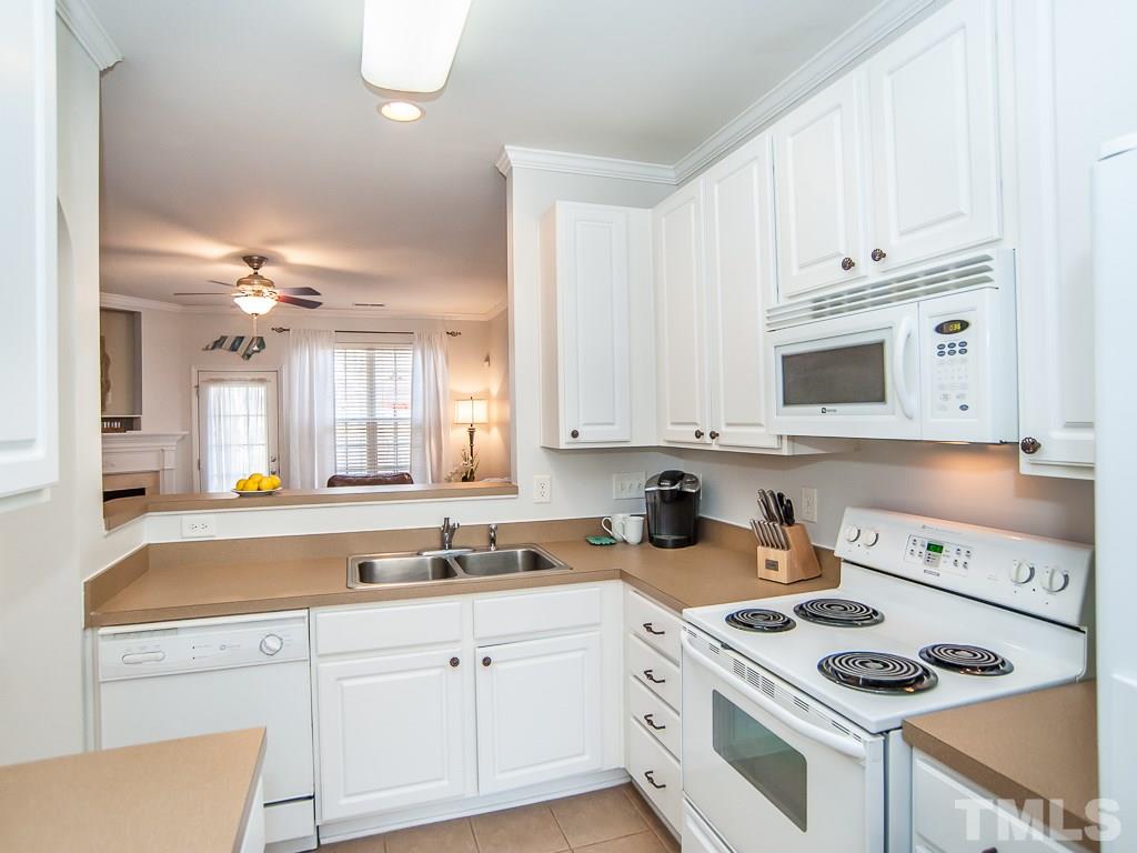 8217 City Loft Court Raleigh, NC 27613 - Photo 5 of 17