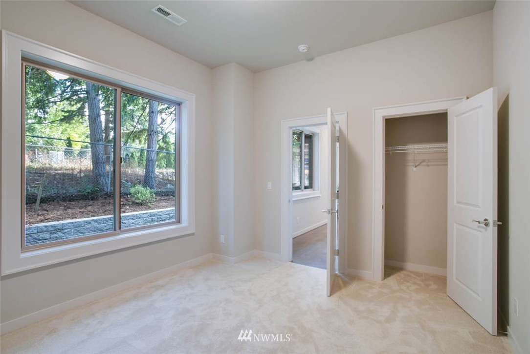 716 Pierce Avenue Northeast Renton, WA 98056 - Photo 7 of 21 Gallery Image 7