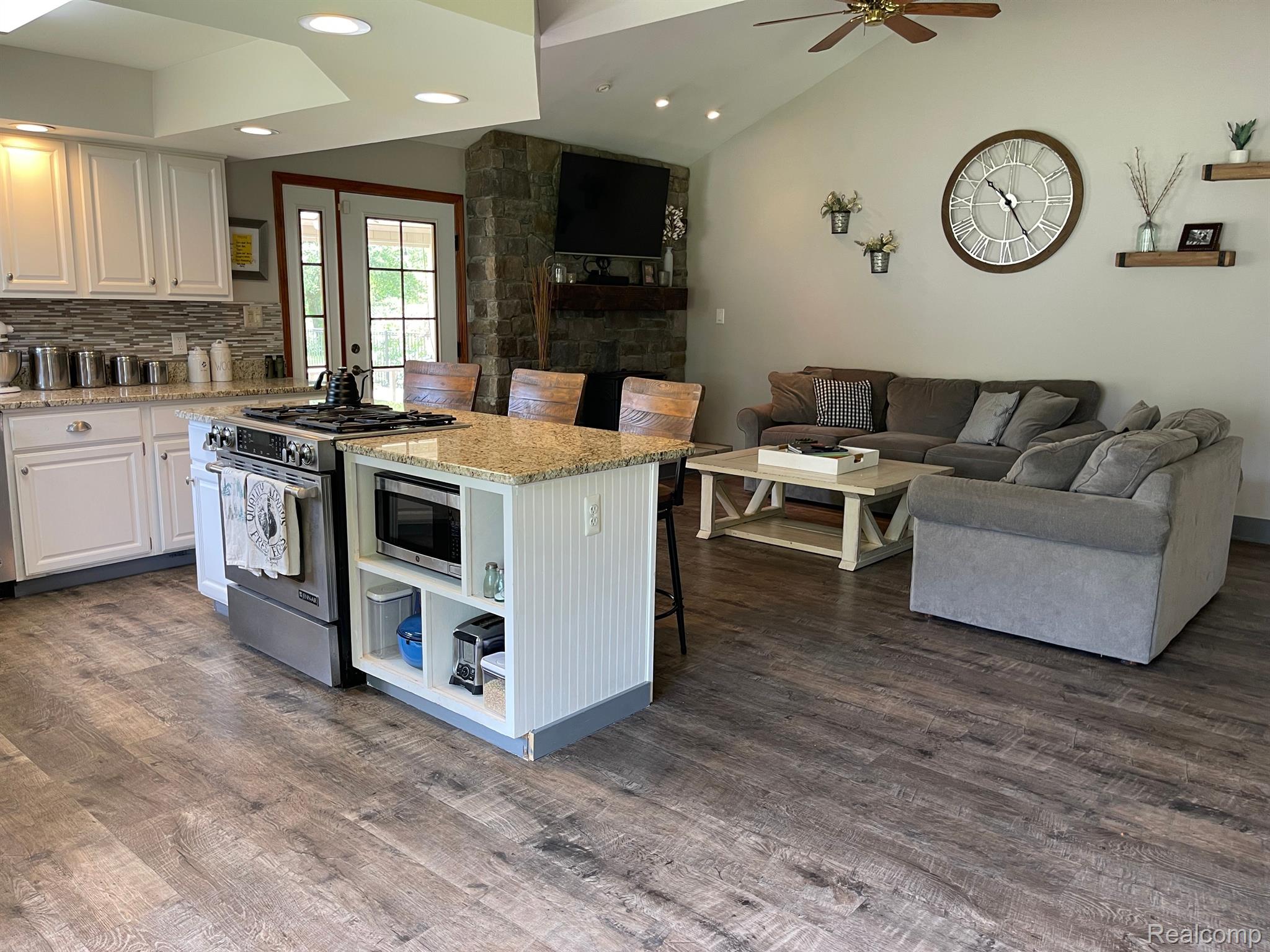 19183 Gudith Road Trenton, MI 48183 - Photo 22 of 37 Gallery Image 22
