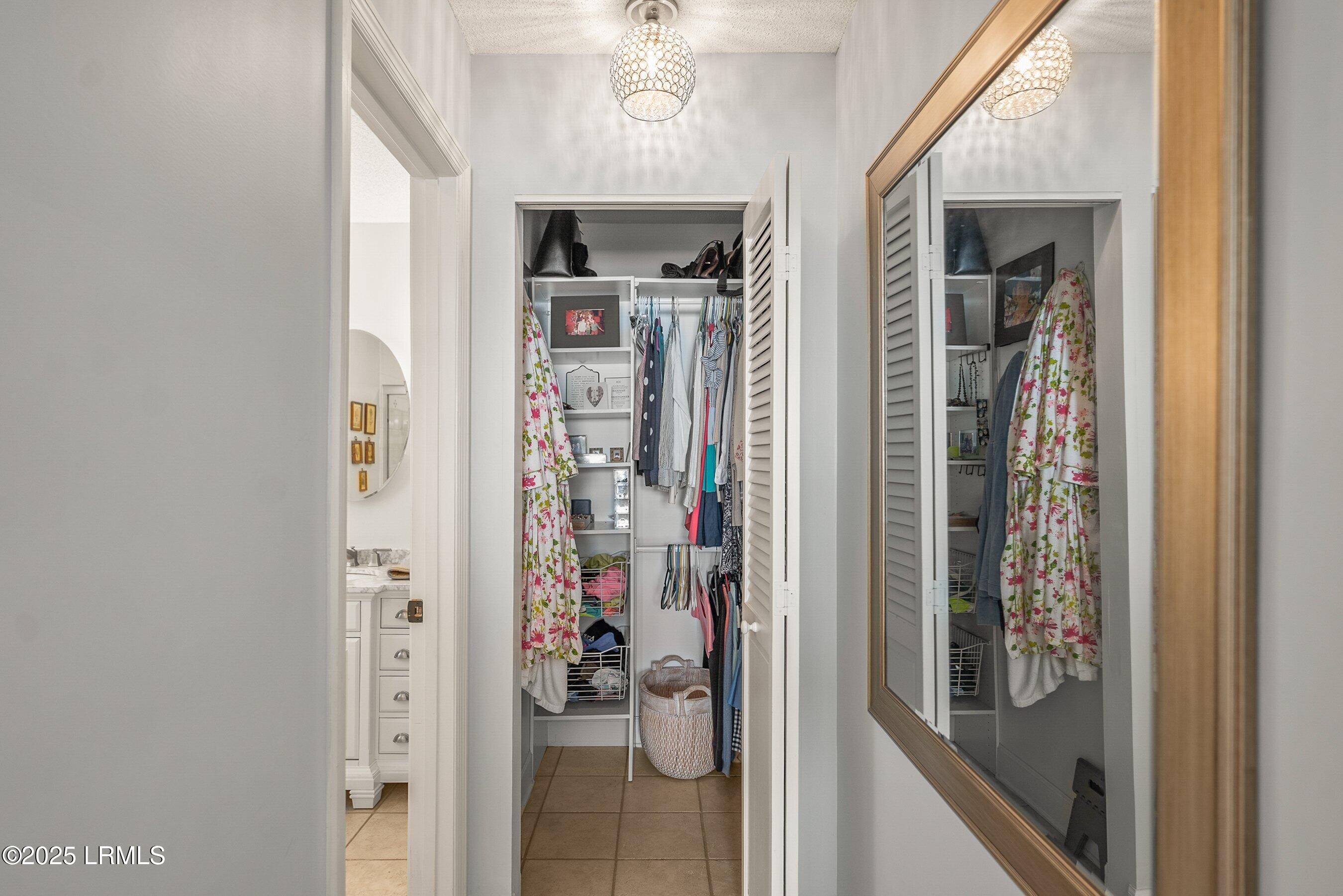 1304 Barnwell Bluff Beaufort, SC 29902 - Photo 27 of 58 En-Suite #1 Walkin Closet