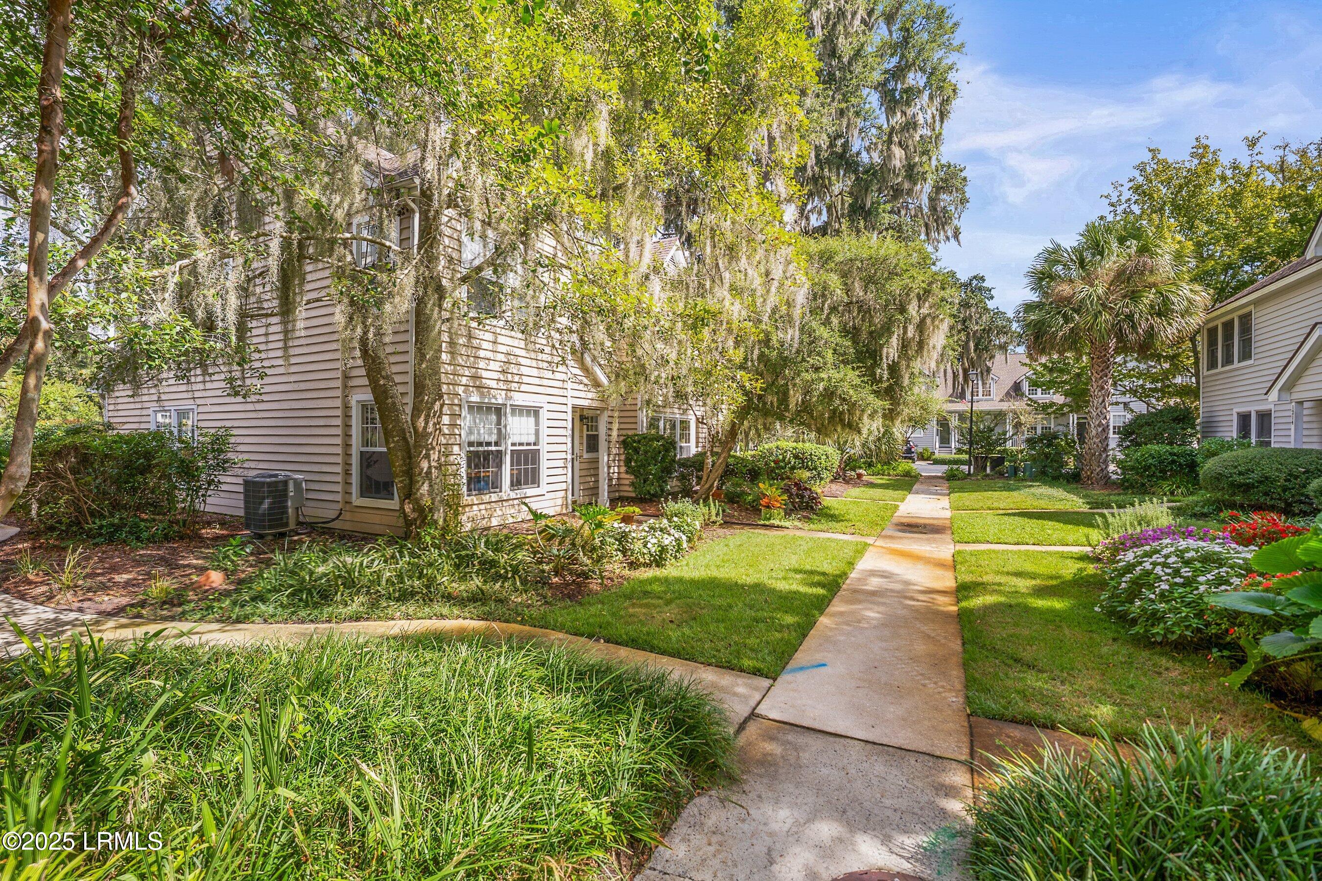 1304 Barnwell Bluff Beaufort, SC 29902 - Photo 4 of 58 Front Approach from Parking