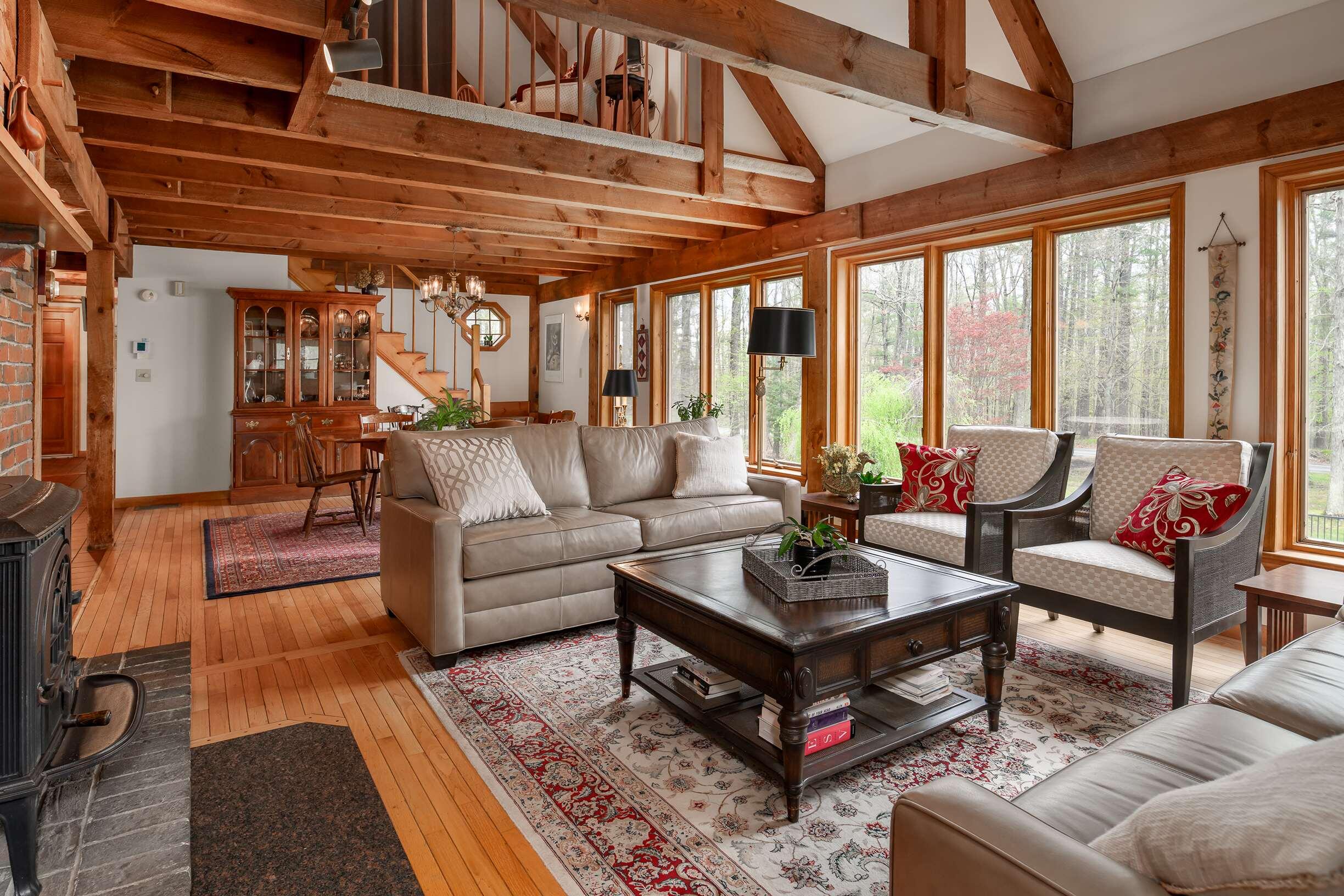 41 Brixham Road York, ME 03909 - Photo 16 of 38 Living Room