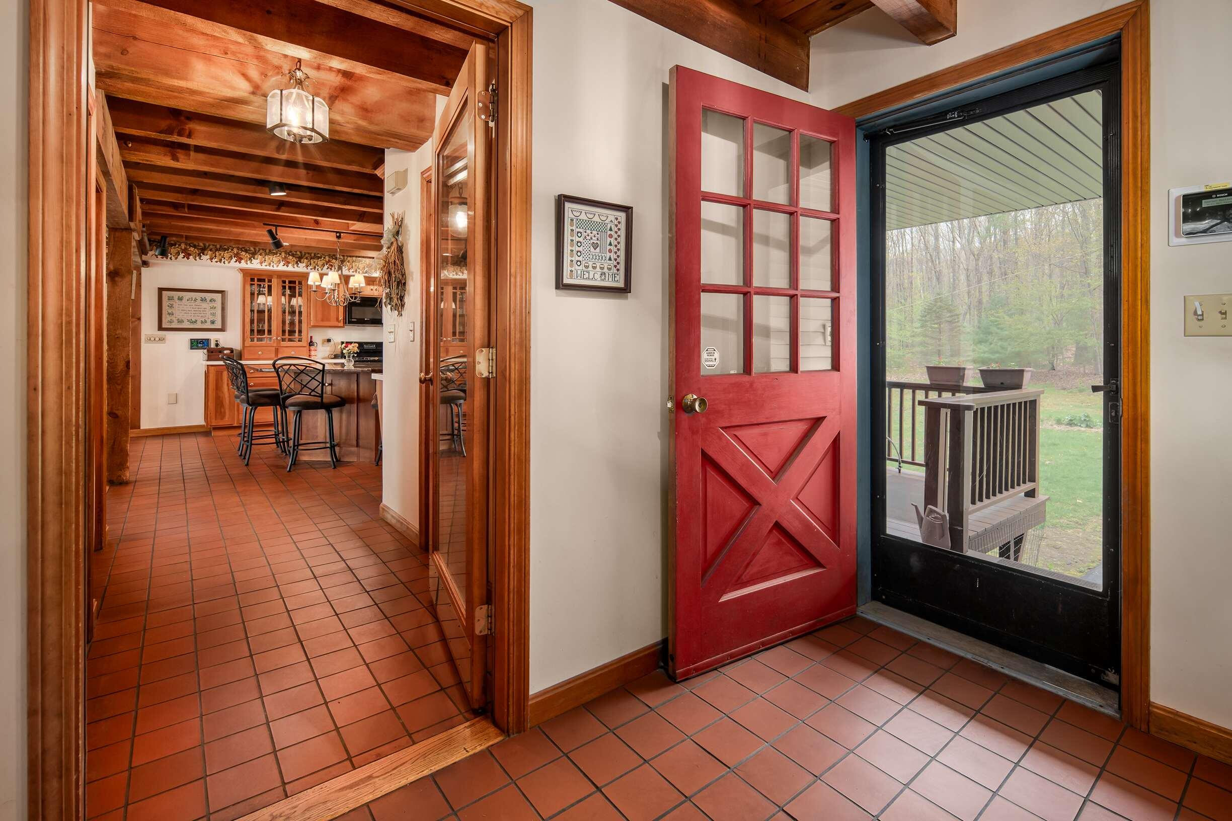 41 Brixham Road York, ME 03909 - Photo 6 of 38 Mud Room