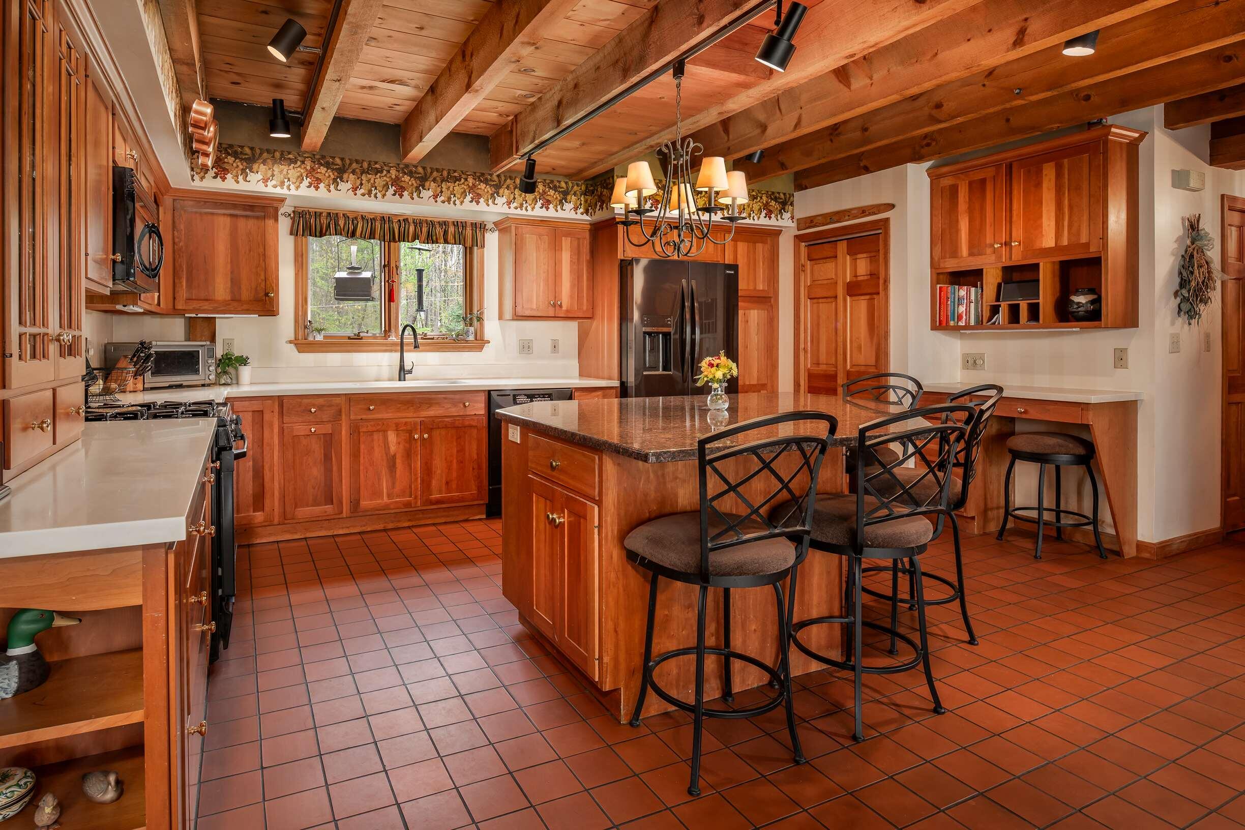 41 Brixham Road York, ME 03909 - Photo 8 of 38 Kitchen