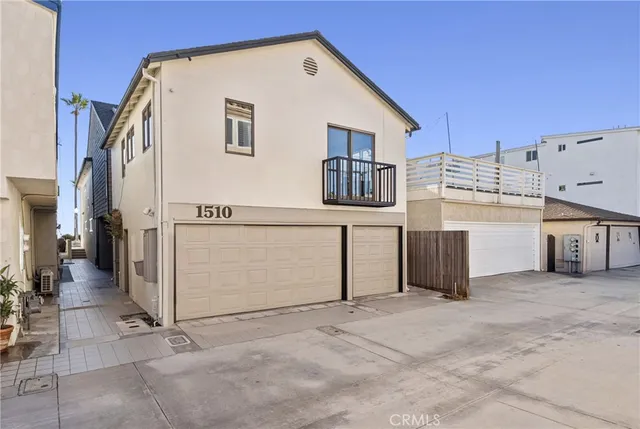a view of a storage & utility room