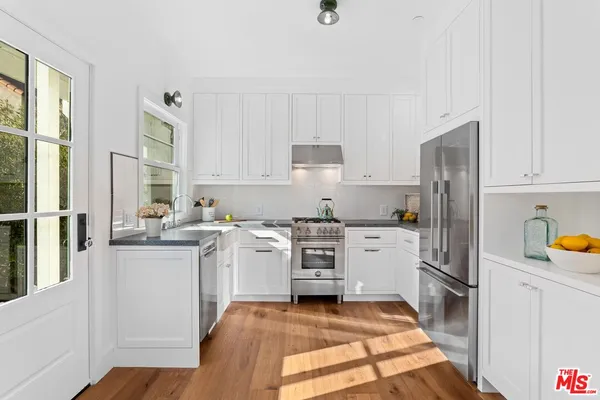 $5,200 | 1134 17th Street, Unit D, Santa Monica, CA 90403