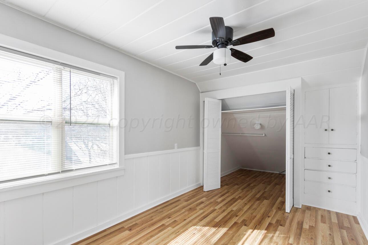 1026 Sunset Terrace Amarillo, TX 79106 - Photo 25 of 44 1st Bedroom