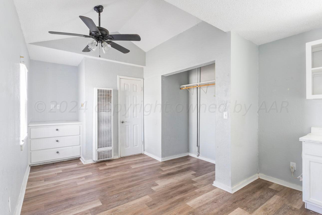 1026 Sunset Terrace Amarillo, TX 79106 - Photo 40 of 44 Efficiency Apartment