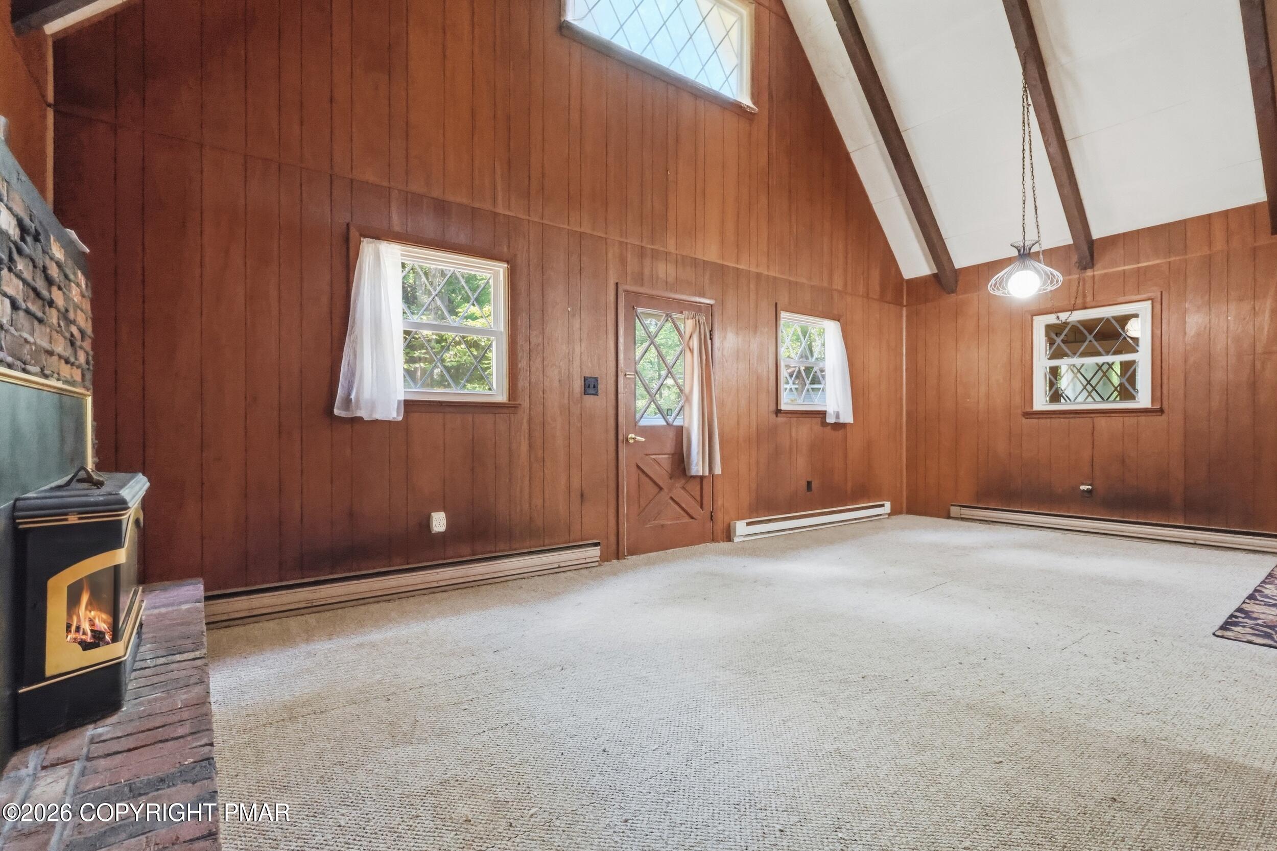3307 Red Run Road Pocono Summit, PA 18346 - Photo 4 of 50 3307 Red4