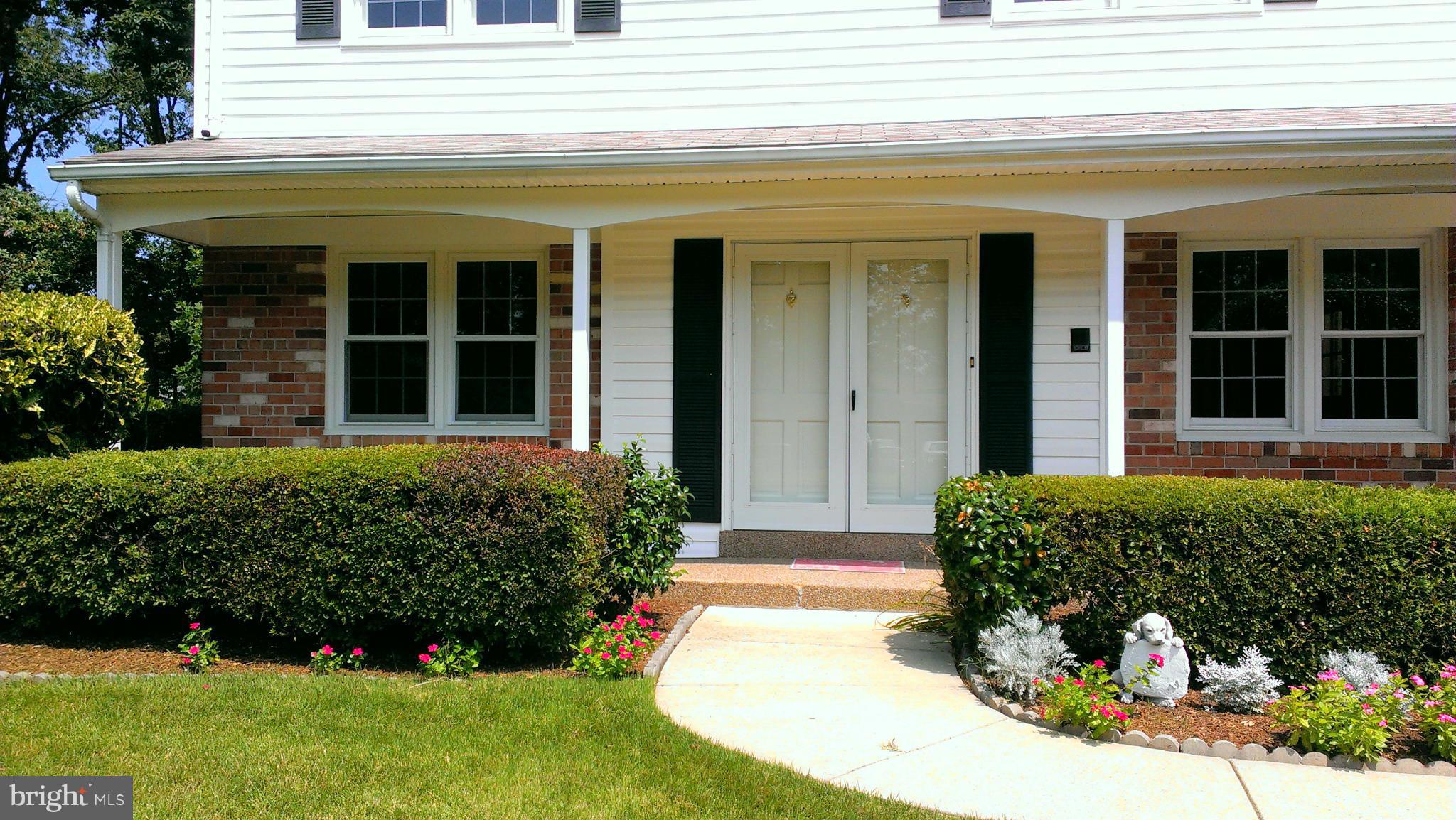 6925 Sydenstricker Road Springfield, VA 22152 - Photo 4 of 28 Exterior (Front)
