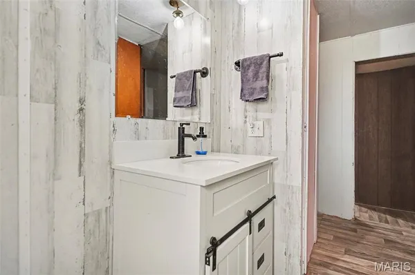 $275,000 | 64 Mocking Bird Lane, Hawk Point, MO 63349