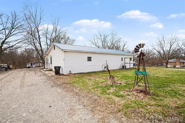 $275,000 | 64 Mocking Bird Lane, Hawk Point, MO 63349