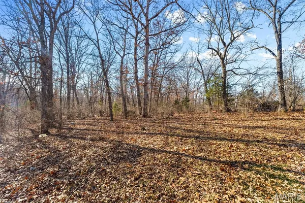 $275,000 | 64 Mocking Bird Lane, Hawk Point, MO 63349