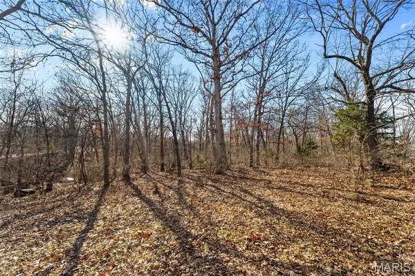 $275,000 | 64 Mocking Bird Lane, Hawk Point, MO 63349