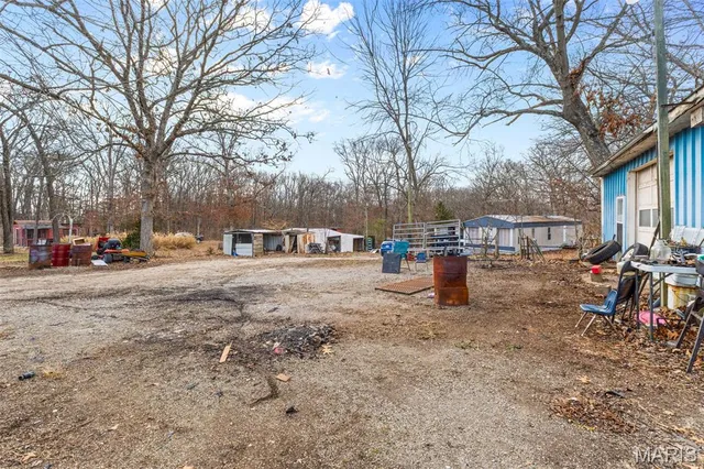 $325,000 | 64 Mocking Bird Lane, Hawk Point, MO 63349