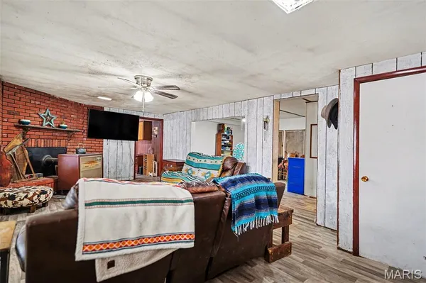 $275,000 | 64 Mocking Bird Lane, Hawk Point, MO 63349