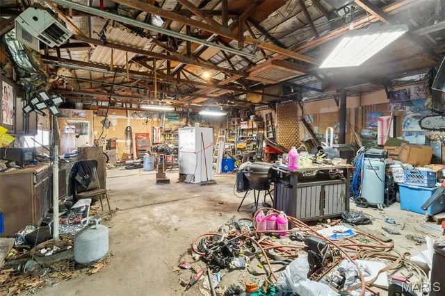 $325,000 | 64 Mocking Bird Lane, Hawk Point, MO 63349