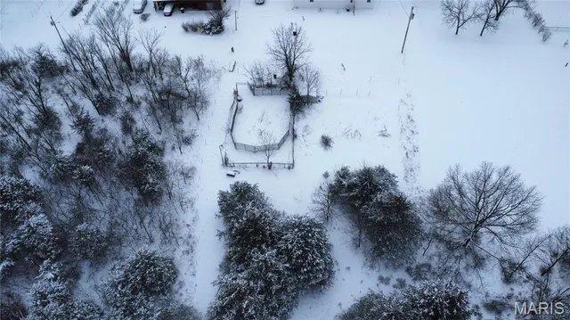 $325,000 | 64 Mocking Bird Lane, Hawk Point, MO 63349