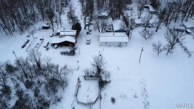 $325,000 | 64 Mocking Bird Lane, Hawk Point, MO 63349