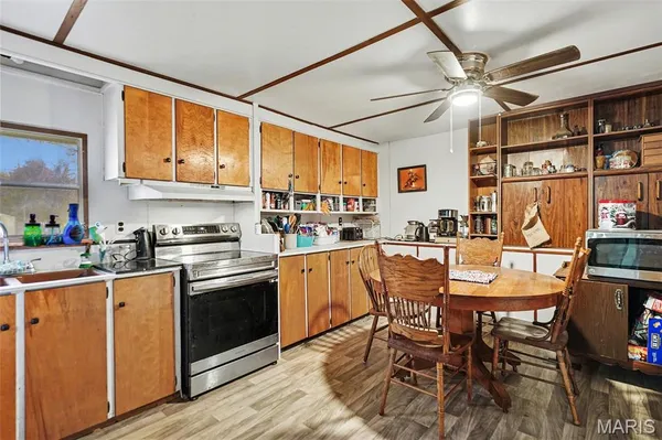 $275,000 | 64 Mocking Bird Lane, Hawk Point, MO 63349