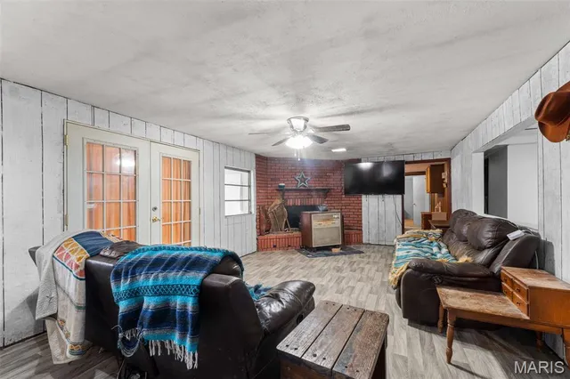 $325,000 | 64 Mocking Bird Lane, Hawk Point, MO 63349