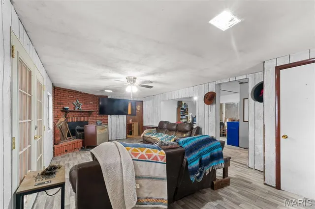 $325,000 | 64 Mocking Bird Lane, Hawk Point, MO 63349