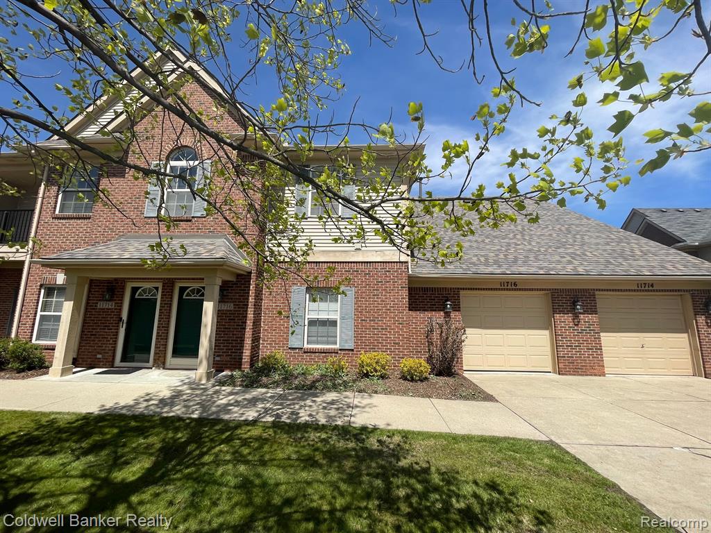 11716 Farmington Road Livonia, MI 48150 - Photo 1 of 26