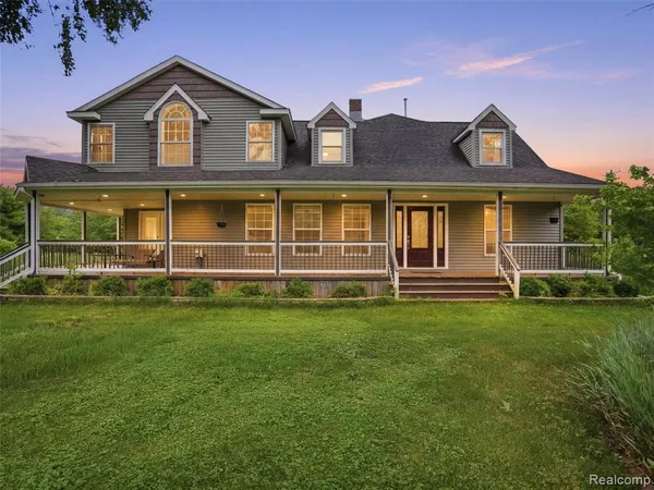 $569,000 | 5556 Ormond Road, White Lake, MI 48383