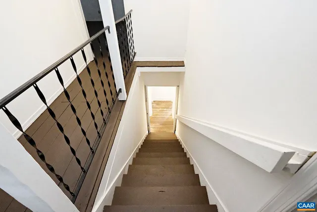 $1,895 | 1904 Stadium Road, Unit A, Charlottesville, VA 22903