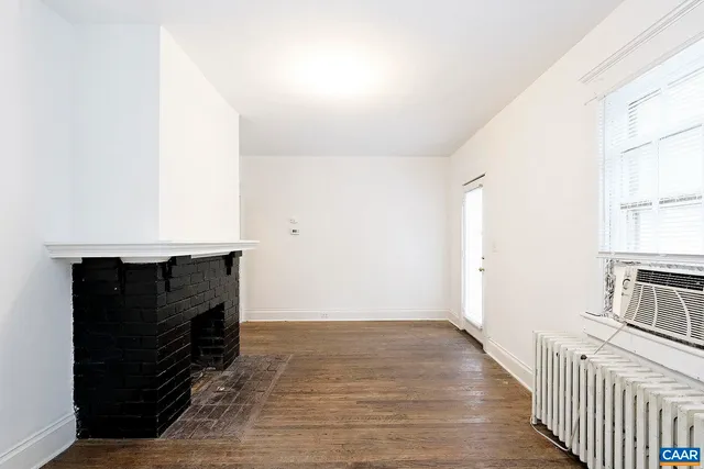 $1,895 | 1904 Stadium Road, Unit A, Charlottesville, VA 22903