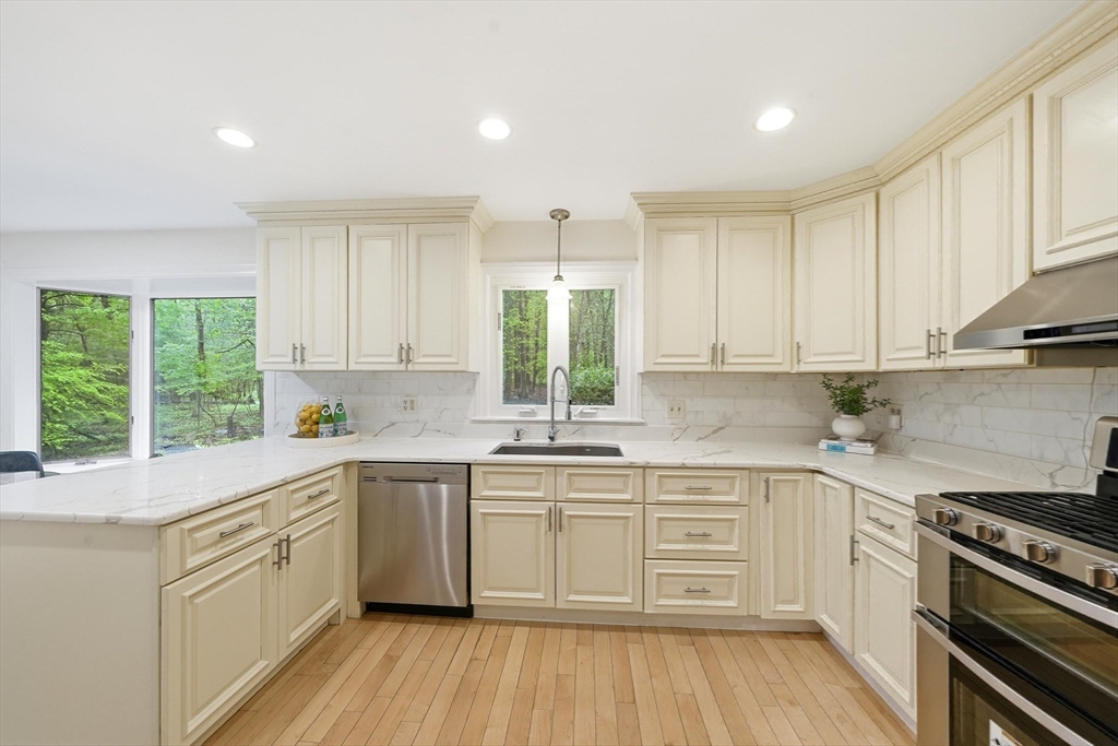 29 Dewey Road Lexington, MA 02420 - Photo 5 of 37 Gallery Image 5
