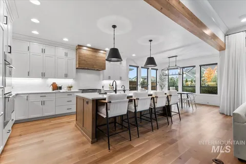 $1,095,000 | 7929 West Deerfawn Lane, Eagle, ID 83616