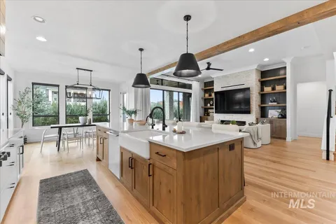 $1,050,000 | 7929 West Deerfawn Lane, Eagle, ID 83616