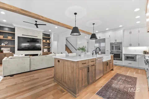 $1,050,000 | 7929 West Deerfawn Lane, Eagle, ID 83616