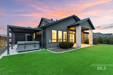 $1,050,000 | 7929 West Deerfawn Lane, Eagle, ID 83616