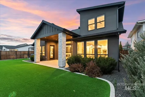 $1,050,000 | 7929 West Deerfawn Lane, Eagle, ID 83616