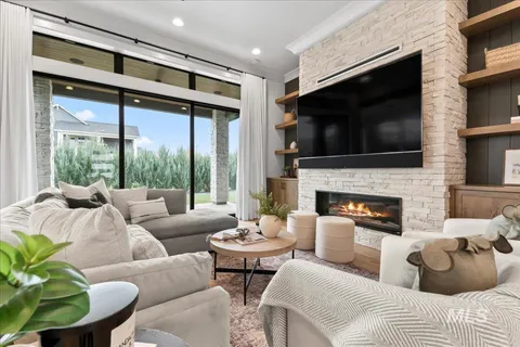 $1,095,000 | 7929 West Deerfawn Lane, Eagle, ID 83616