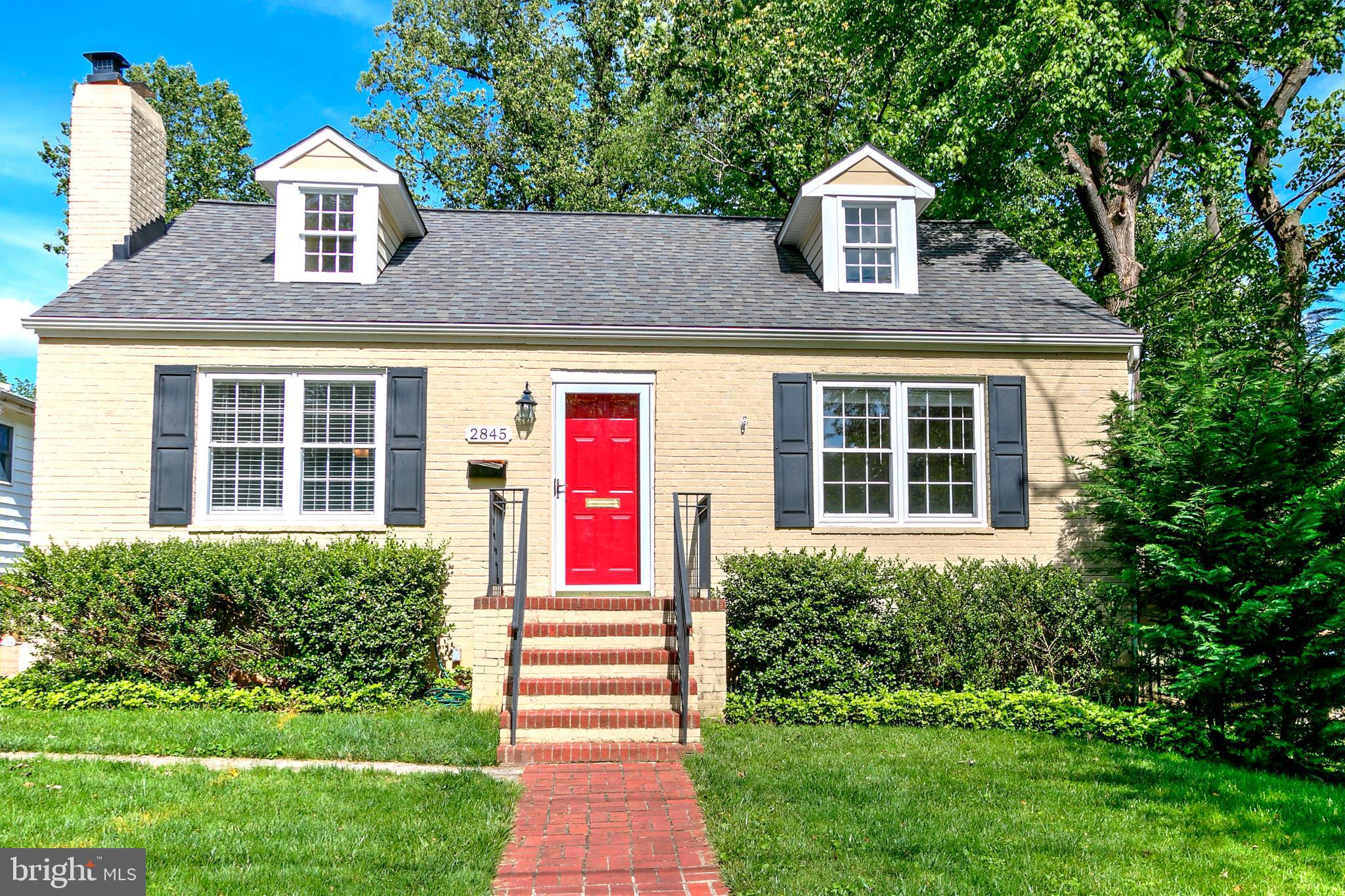 2845 West George Mason Road Falls Church, VA 22042 - Photo 1 of 34 Welcome Home!