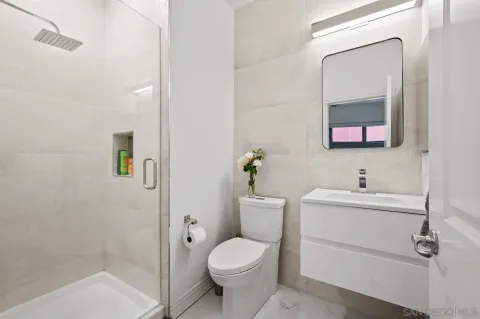 $1,629,000 | 465 South Cleveland Street, Unit 103, Oceanside, CA 92054